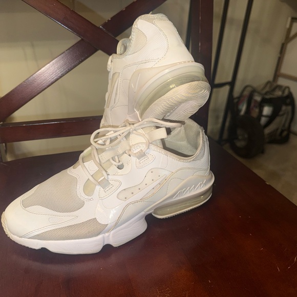 nike wmns air max infinity 2